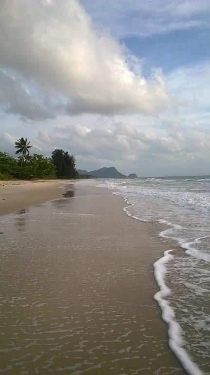 Khanom Beach Residence Apartment Khanom