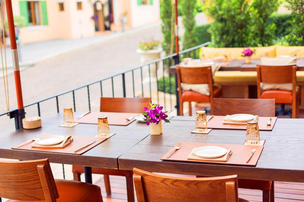 Toscana Town Square Suites Hotel 4*