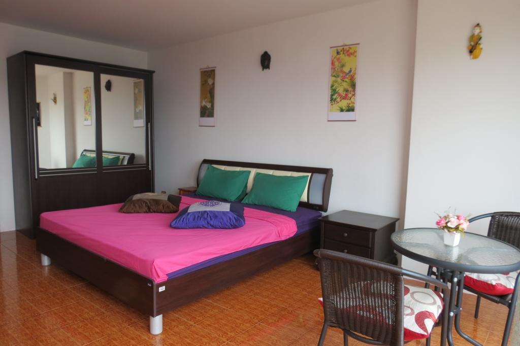 View Talay 1b Serviced Apartment Pattaya
