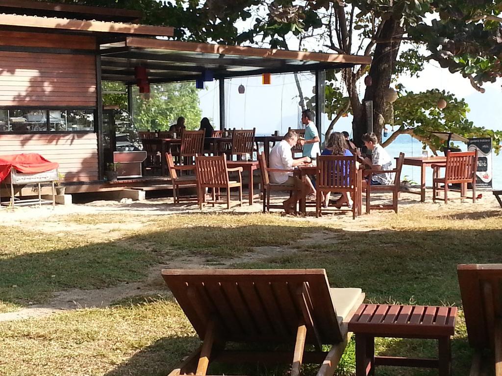 Resort Coral Garden