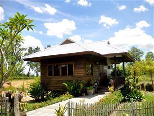 Baan Chai Thung Resort 3*