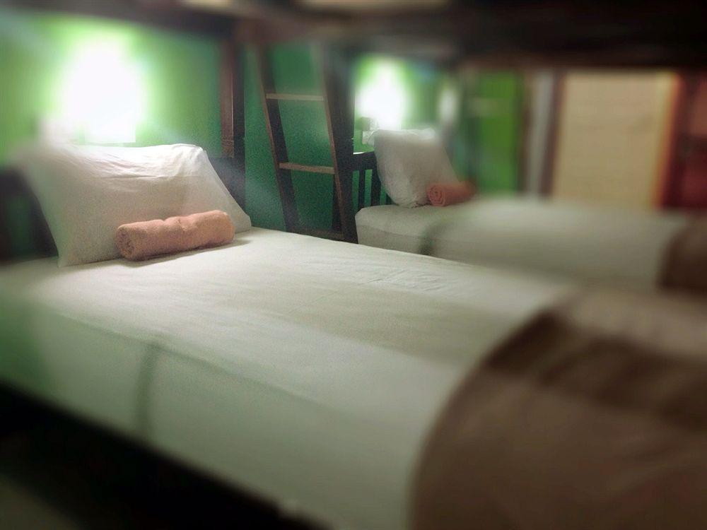 Hotel Tiras 2*