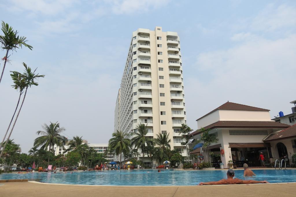 View Talay 1b Serviced Apartment Pattaya