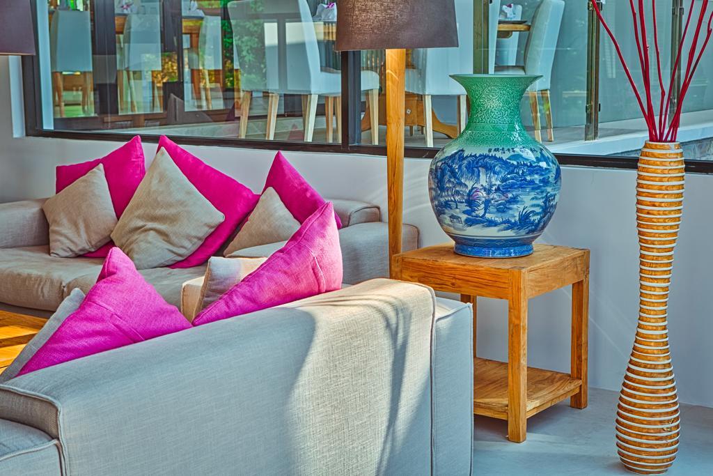 Fully Serviced Grand Luxury Time Phuket Pousada *