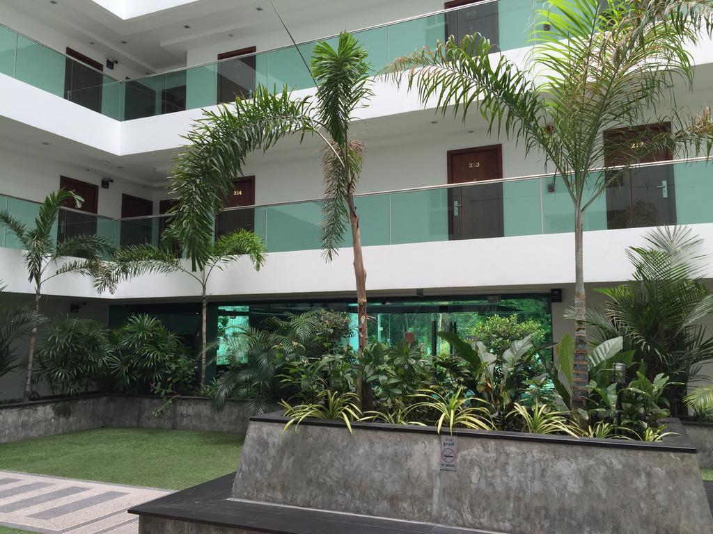Laguna Bay 1 Apartment