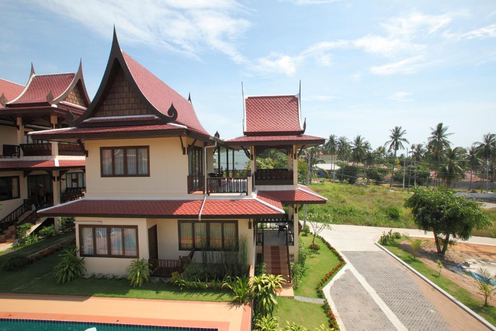 Crystal Samui