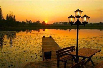 Golden View Boutique Resort