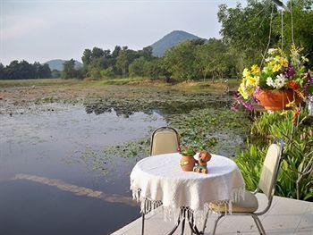 Resort Golden View Boutique