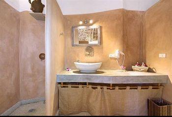 Eden Fisherman's Village Resort 2*