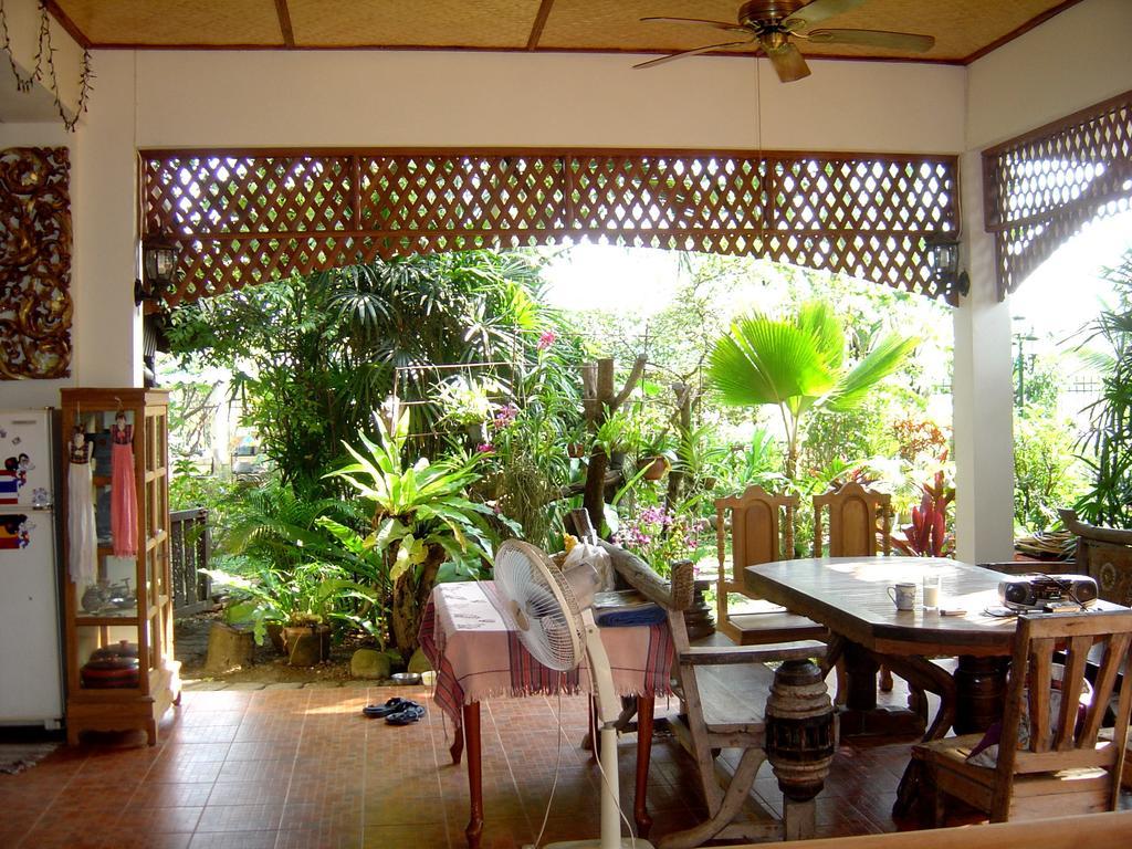 Golden Teak Resort Saraphi