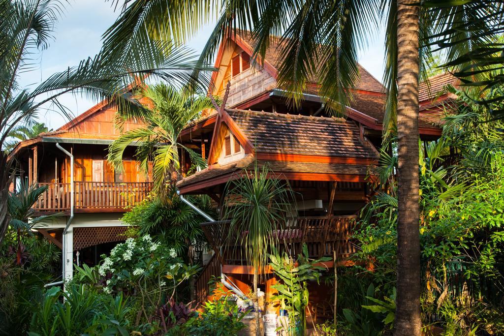 Resort Golden Teak 2*