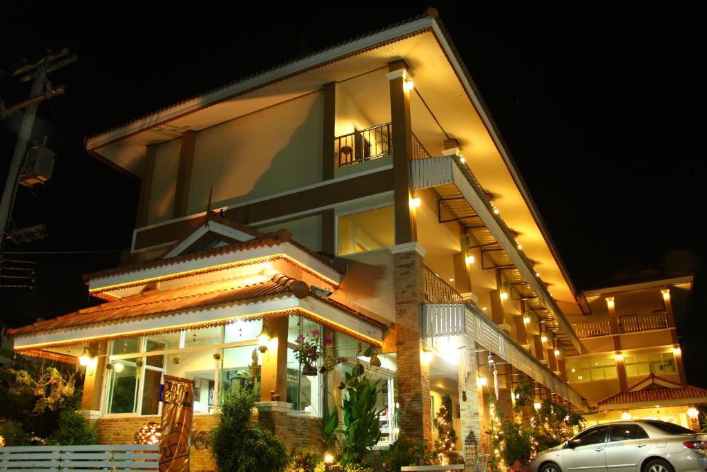 Guest house Thara Place 2*