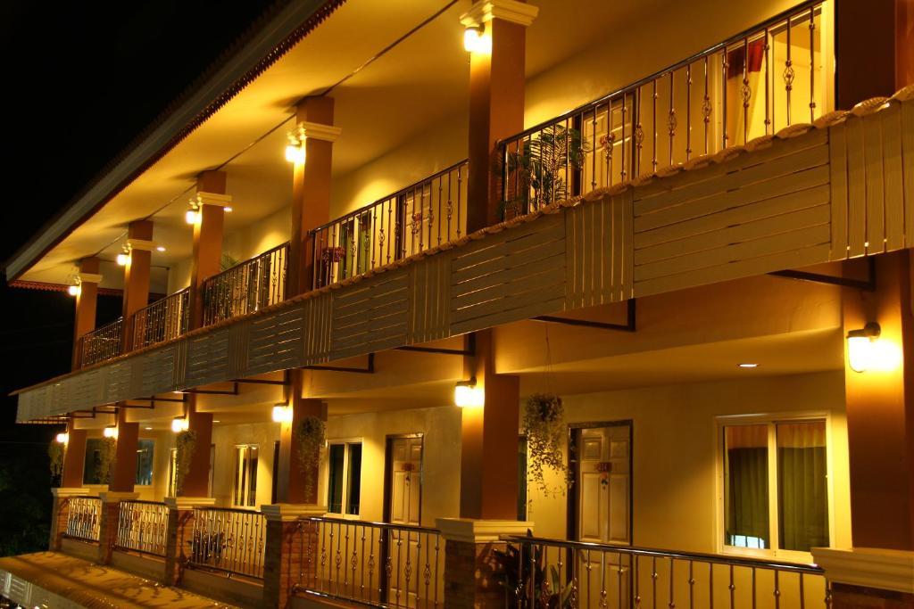 Guest house Thara Place