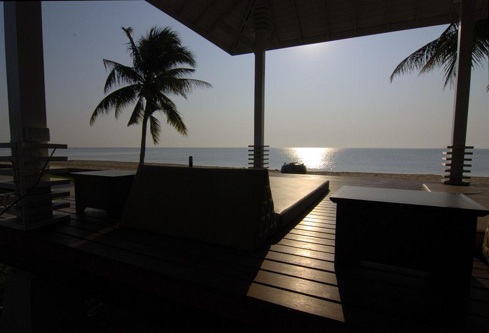 Resort Kuiburi & 3*