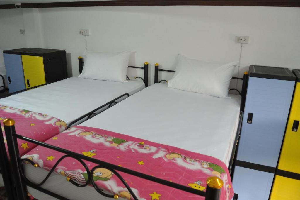 Aonang Backpacker Hostel *