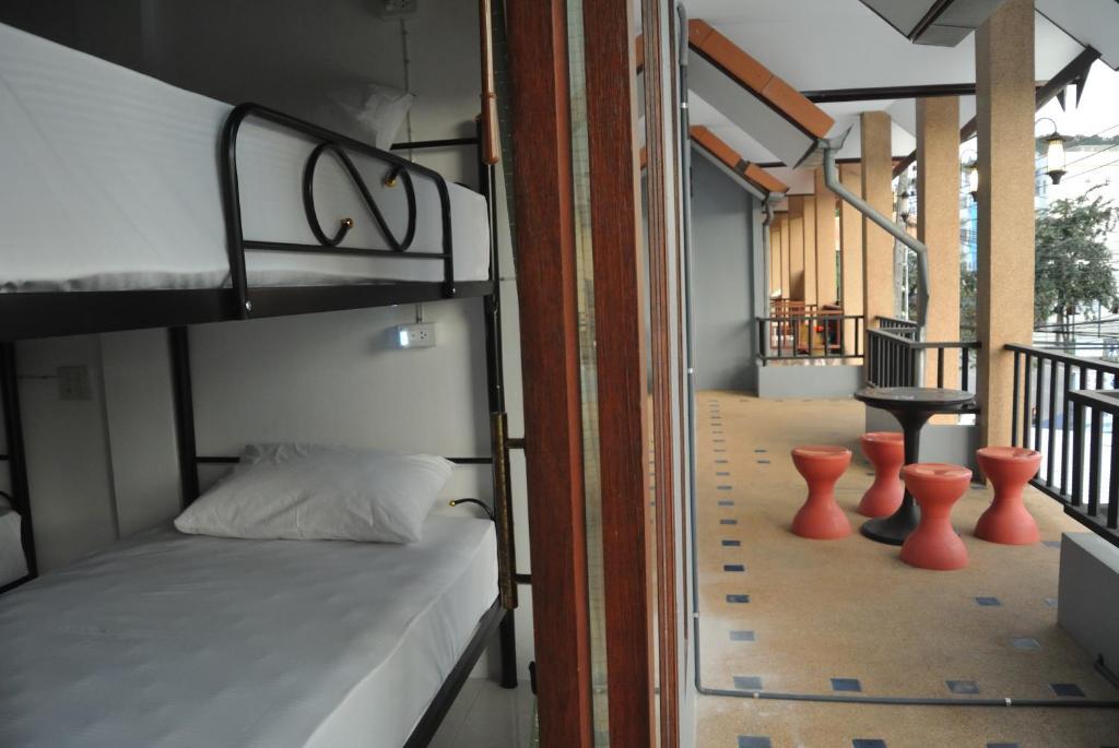 Aonang Backpacker Hostel *