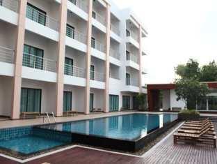 Paragon Hotel