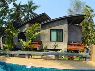 Family House @ Resort Pai