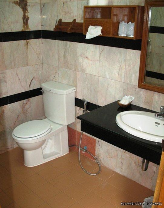 Hotel Patong Beach Bed And Breakfast 2*