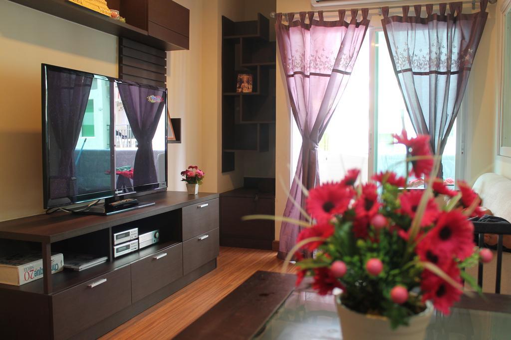 Large Pool In Apartamento *