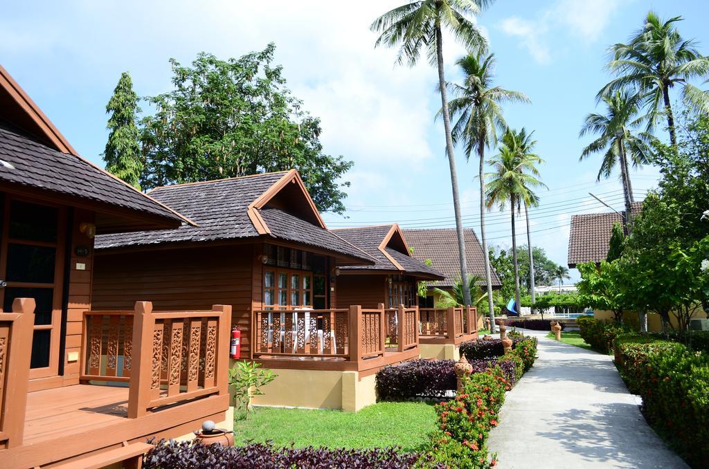 Resort Phuket Siray Hut 2*