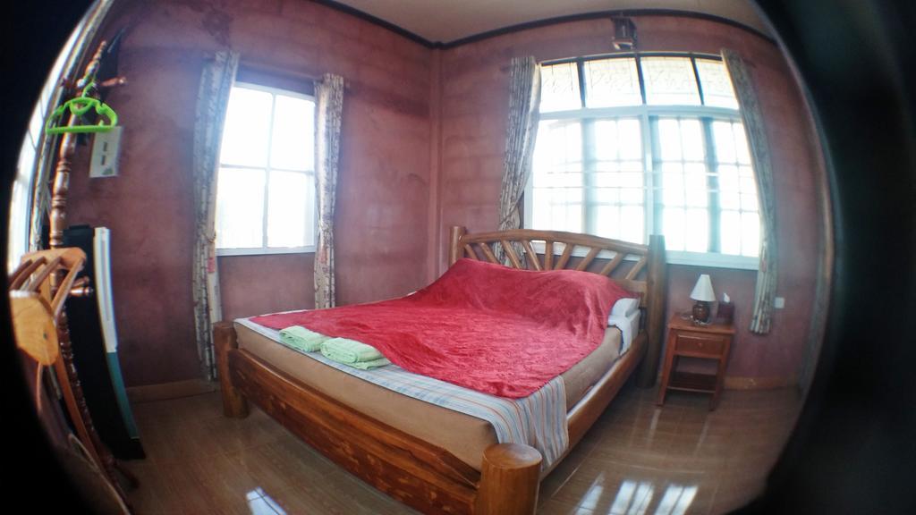 Resort Heun Baan Rong Khun 3*