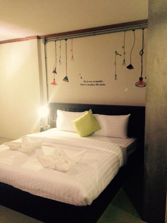 K2 Backpacker Hostel *