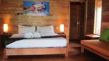Resort Moons