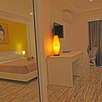 Hotel Lotus Art 2*