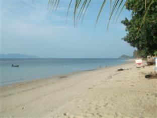 The White Pearl Beach Club