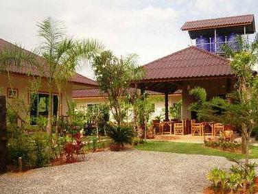 Khaolak Summer House Resort