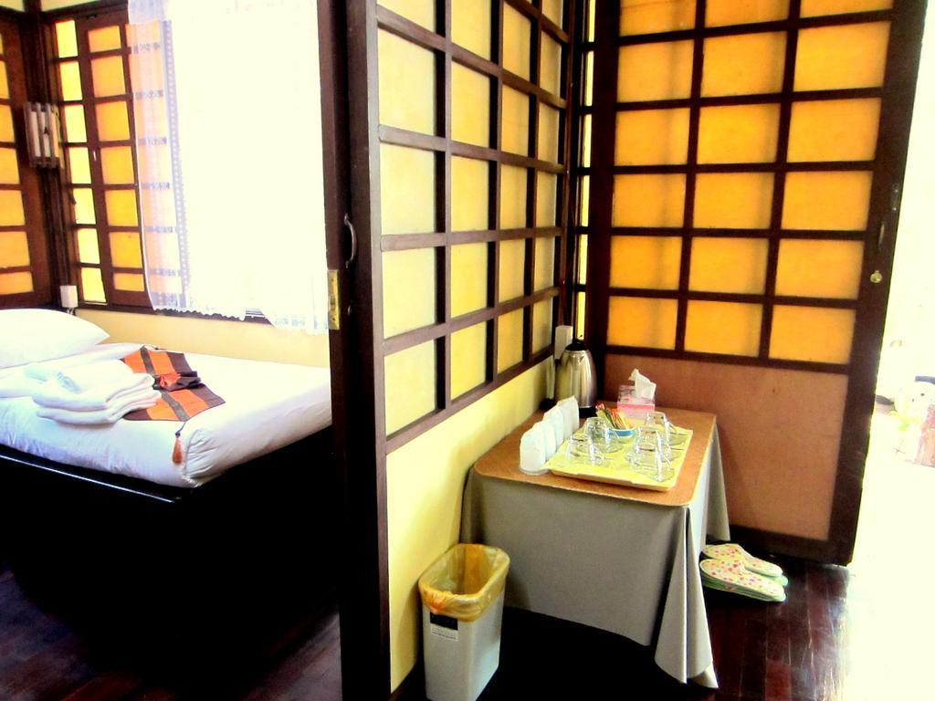 Golden Teak 2*