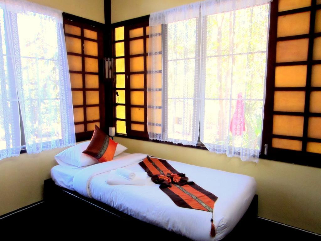 Resort Golden Teak Mae Rim