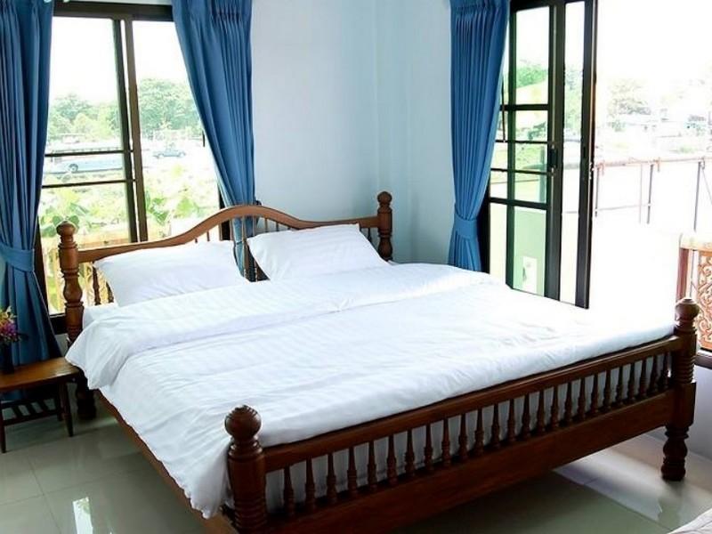 Loy Manee House Bed & Breakfast 3*