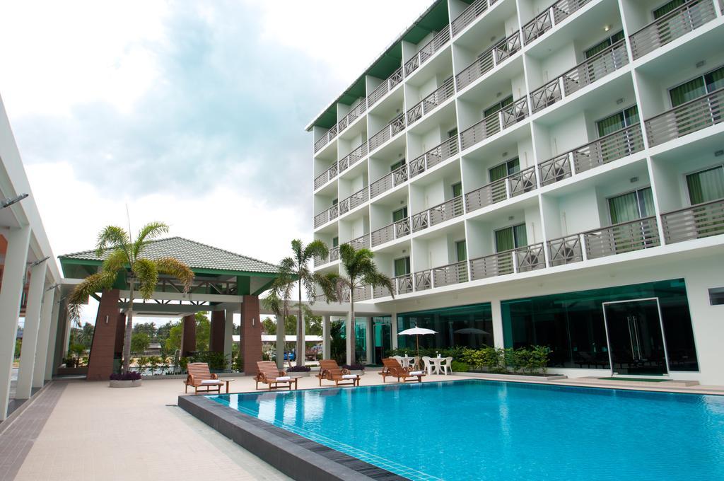 The Flora Hotel