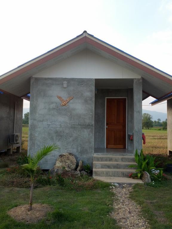Baansunlomjoy Chom Thong