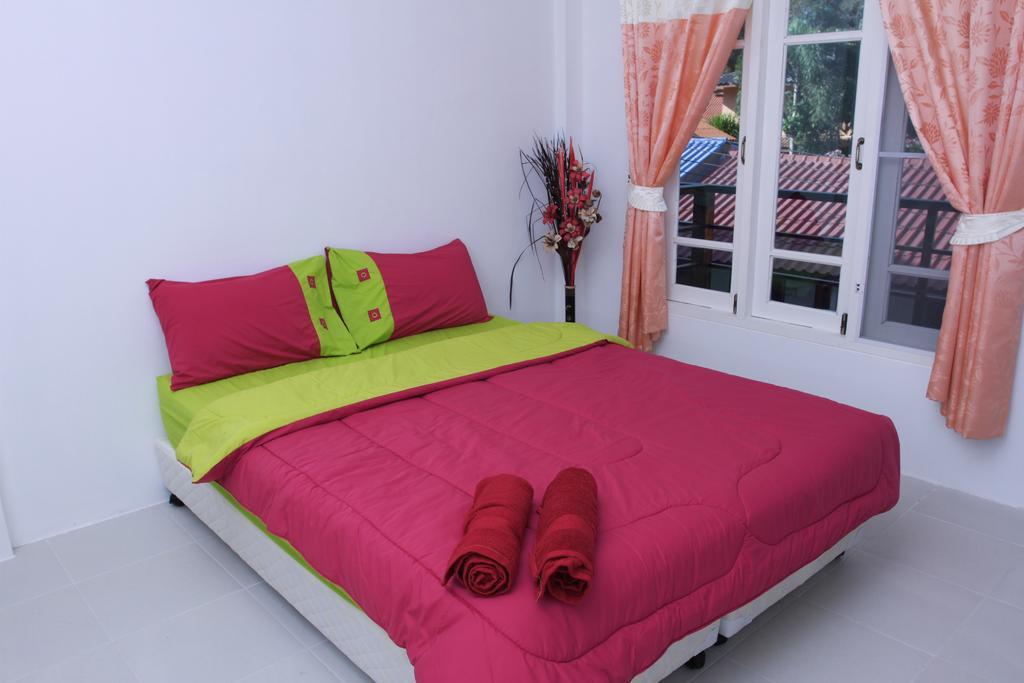 I-talay Trio Guest house