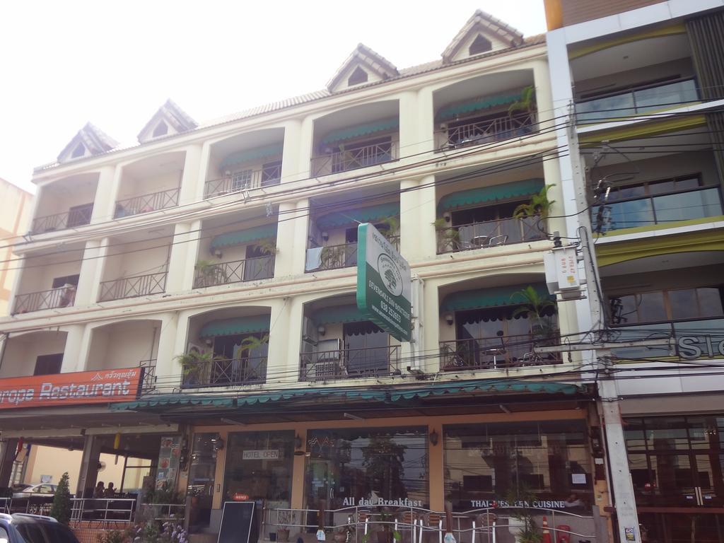Sleep Tight Hotel 3*
