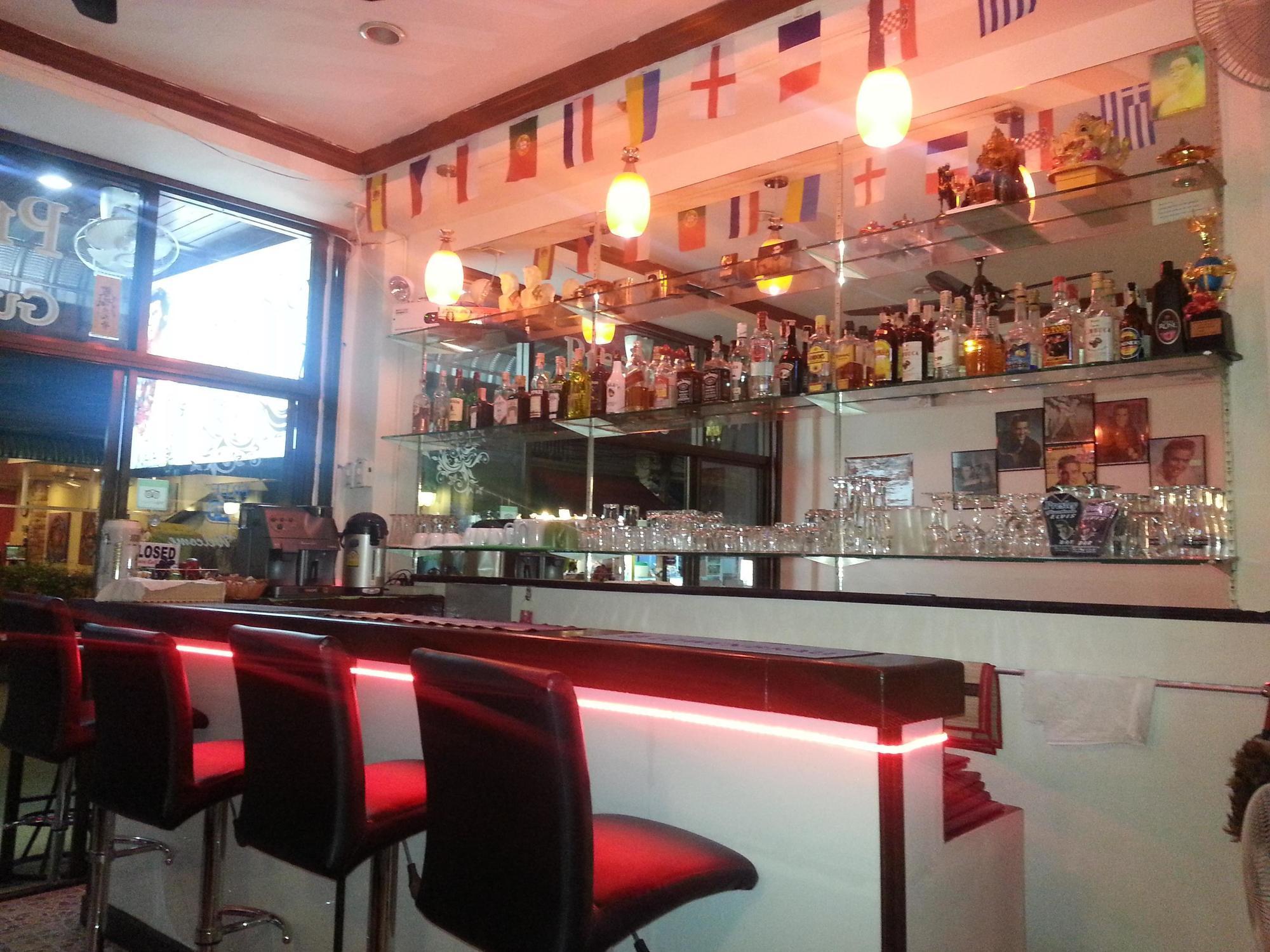 Oyo 739 Presley Phuket Patong