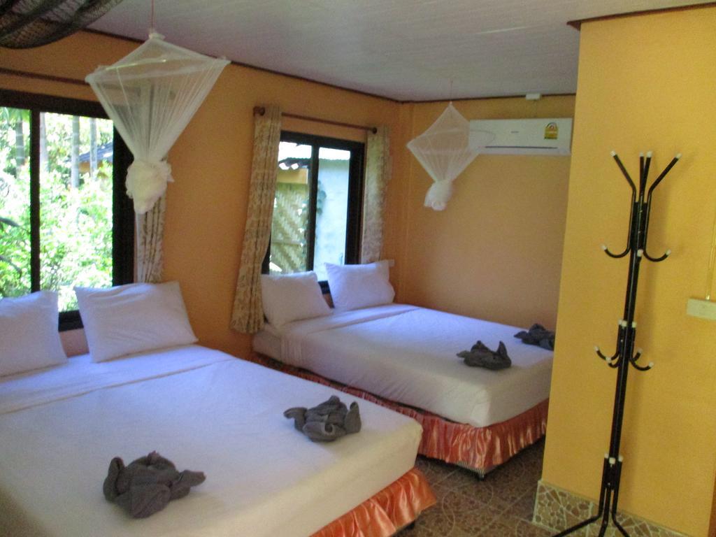 Khaosok Island Guest house