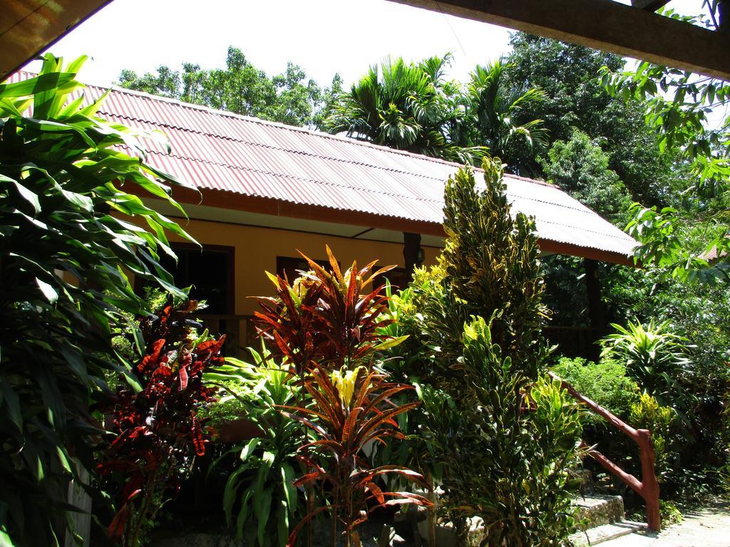 Guest house Khaosok Island Khao Sok National Park