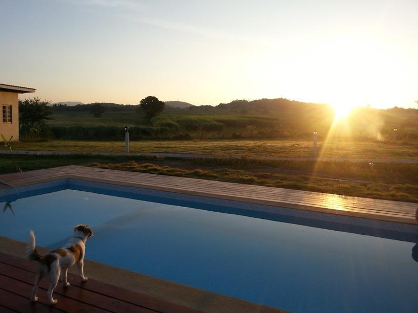 Les Collines 3*