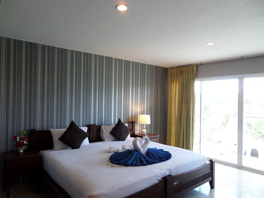 Hotel Time Out Beachfront Patong