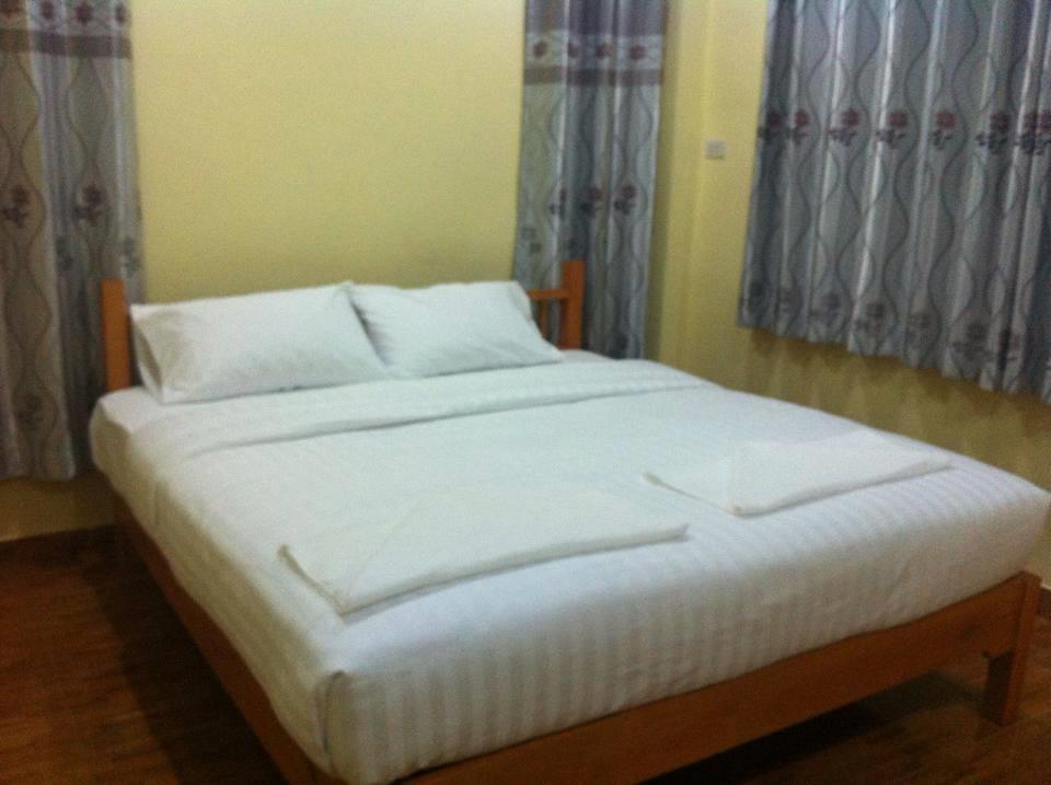 Pum And Plam Guest house Trang