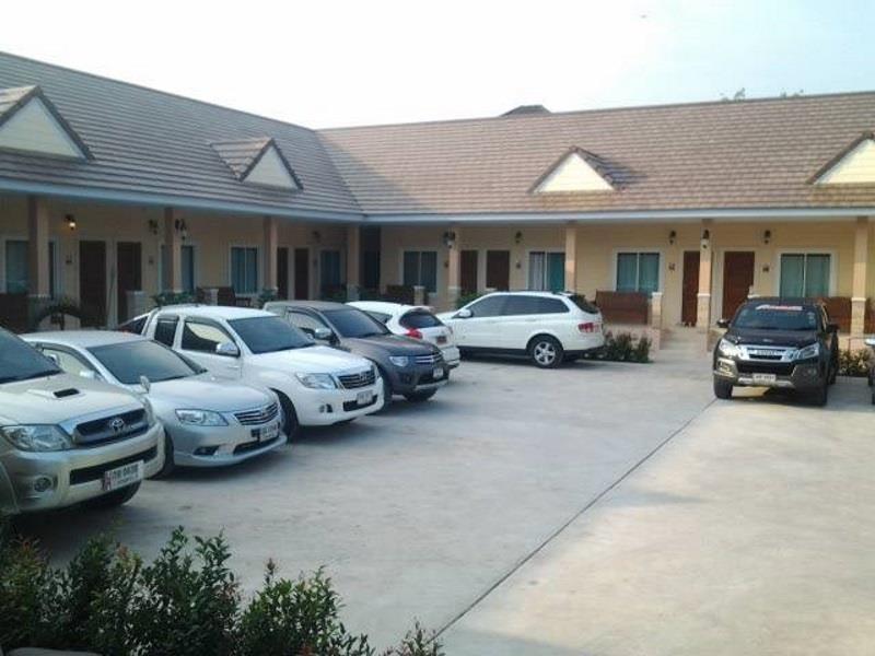 Resort Suksopha 2*