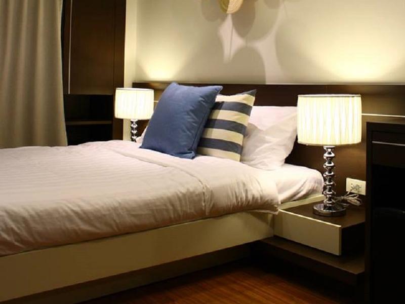 Large Pool In Apartamento Patong