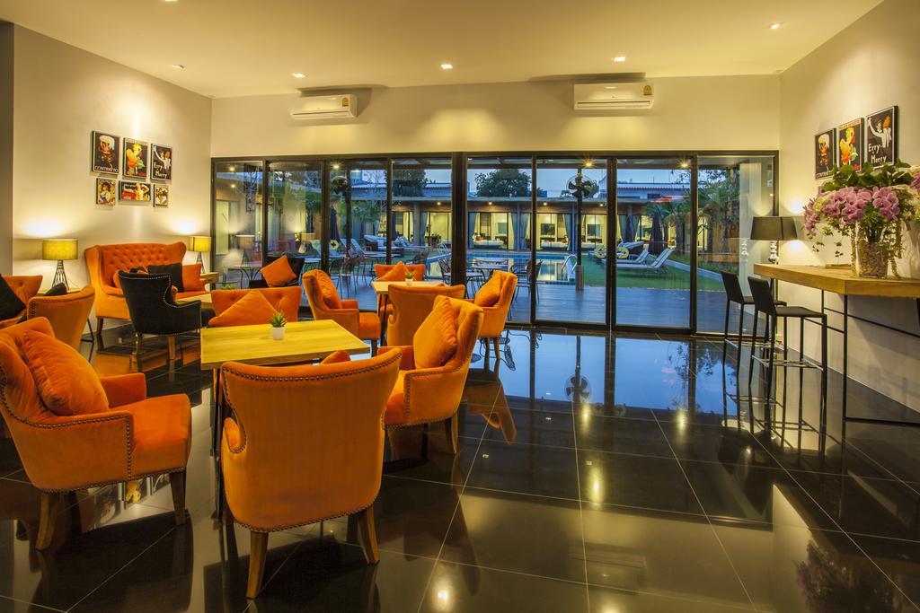 D Living Pattaya 3*