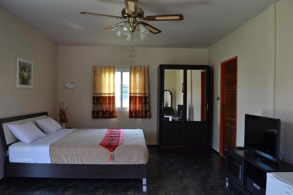 Moon River Hotel