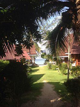 Hut Sun 3*