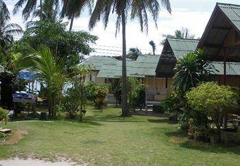 Phangan Hotel 2*
